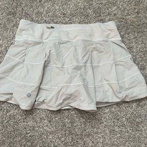 Lululemon Women’s White Pace Rival Skirt Size 6 Normal Length